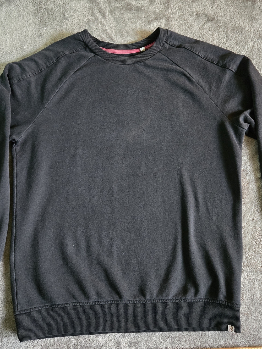 Sovereign Code Men's Black Raglan Crewneck Sweatshirt - Size M